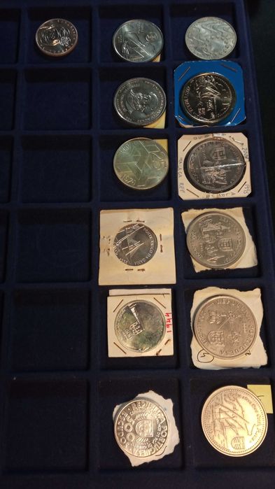 Caixa álbum numismático com moedas