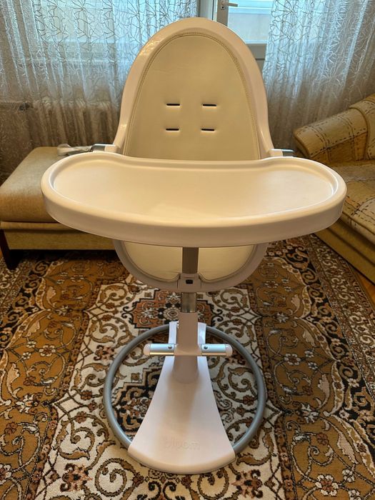 Стільчик для годування Bloom Fresco (White / Coconut White)