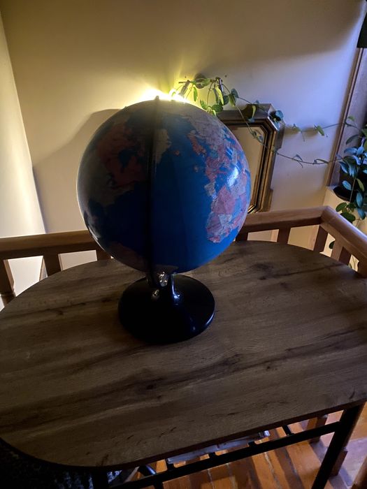 Globo- em excelente estado