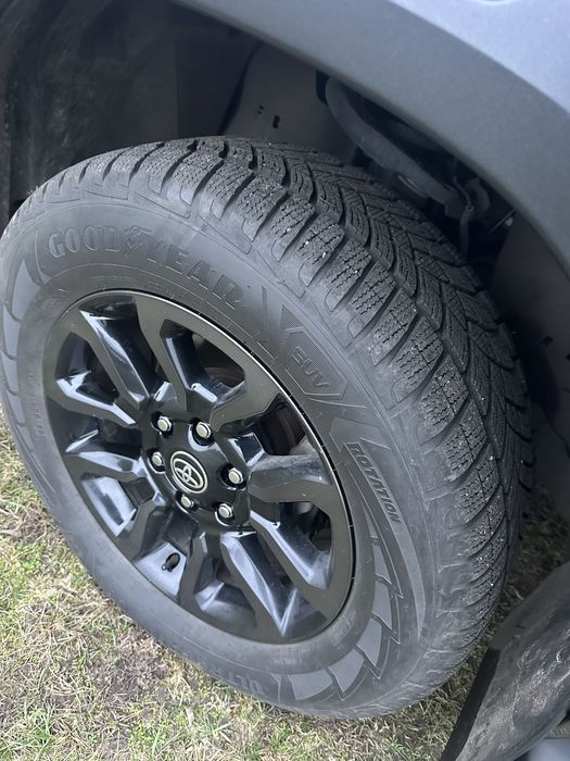 Toyota Hilux 2021 року, комлектації Legend