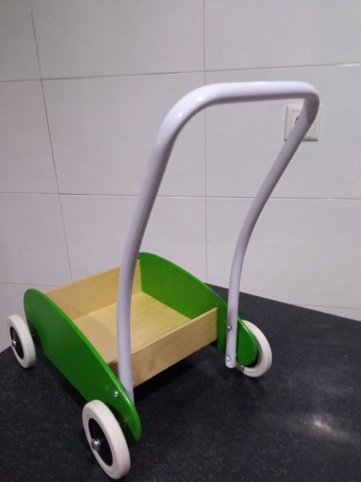 Carrinho com boneco441985131872921604