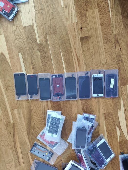 Продам екрани телефонів iphone та android