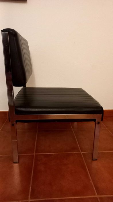Vintage Cadeira de Metal Cromado