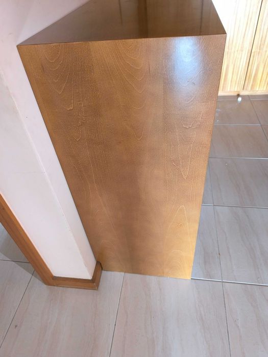 Móvel com 3 gavetas