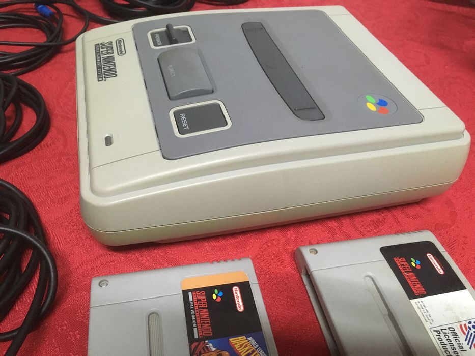 Super Nintendo - controllers and games (complete)64284403013889124