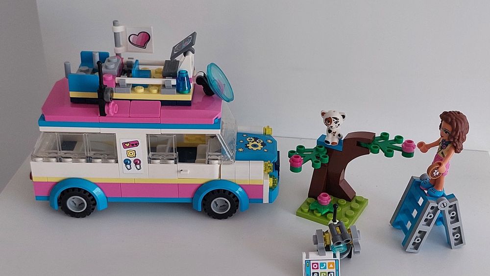 Zestaw Lego Friends 41 333 furgonetka Oliwii