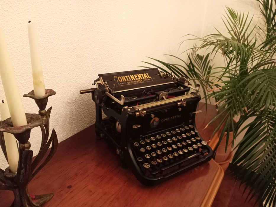 Maquina de escrever Continental antiga
