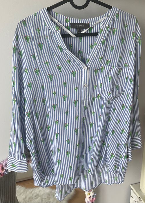 Worek ubrań damskich