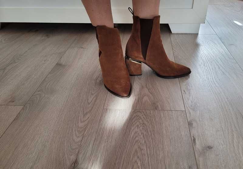 Brązowe, skórzane - zamszowe buty botki na obcasie klocku, Carinii, 37