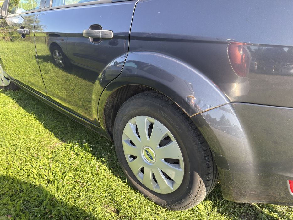 Ford Focus 2009 r. 1.6 benzyna