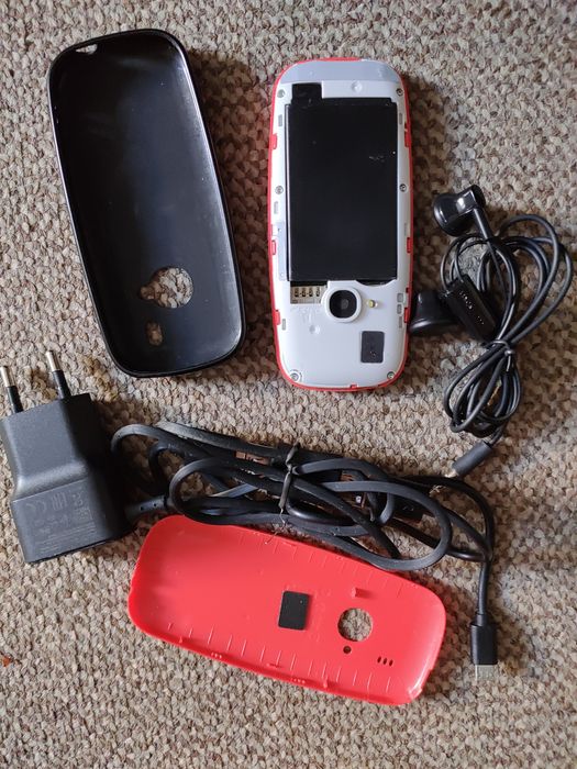 Кнопковий телефон Nokia TA-1030