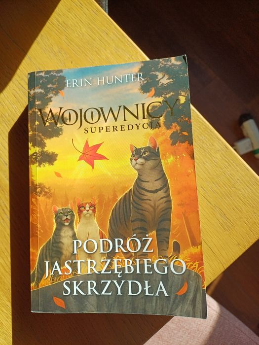 Wojownicy Podróż Jastrzębiego Skrzydła superedycja  Erin Hunter
