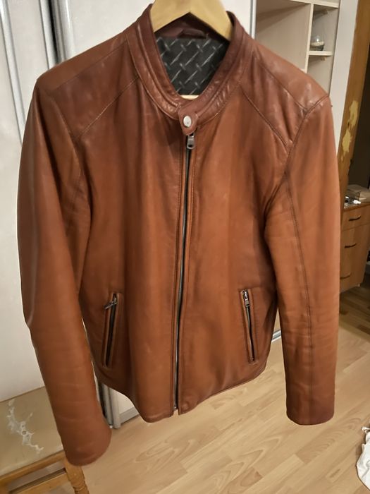 Кожаная куртка,состояние новой!