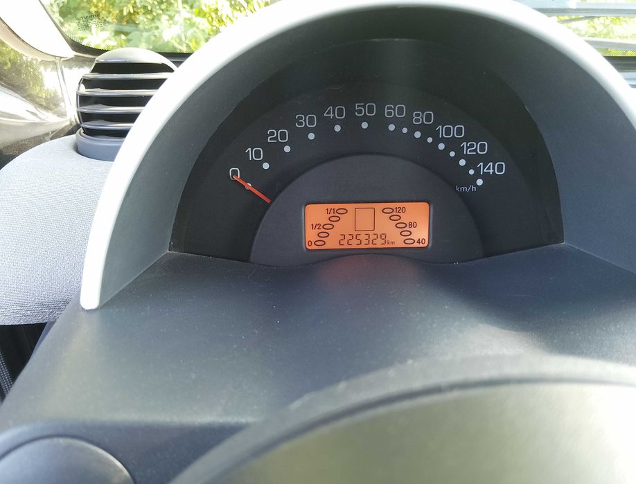 Продам Smart 2001