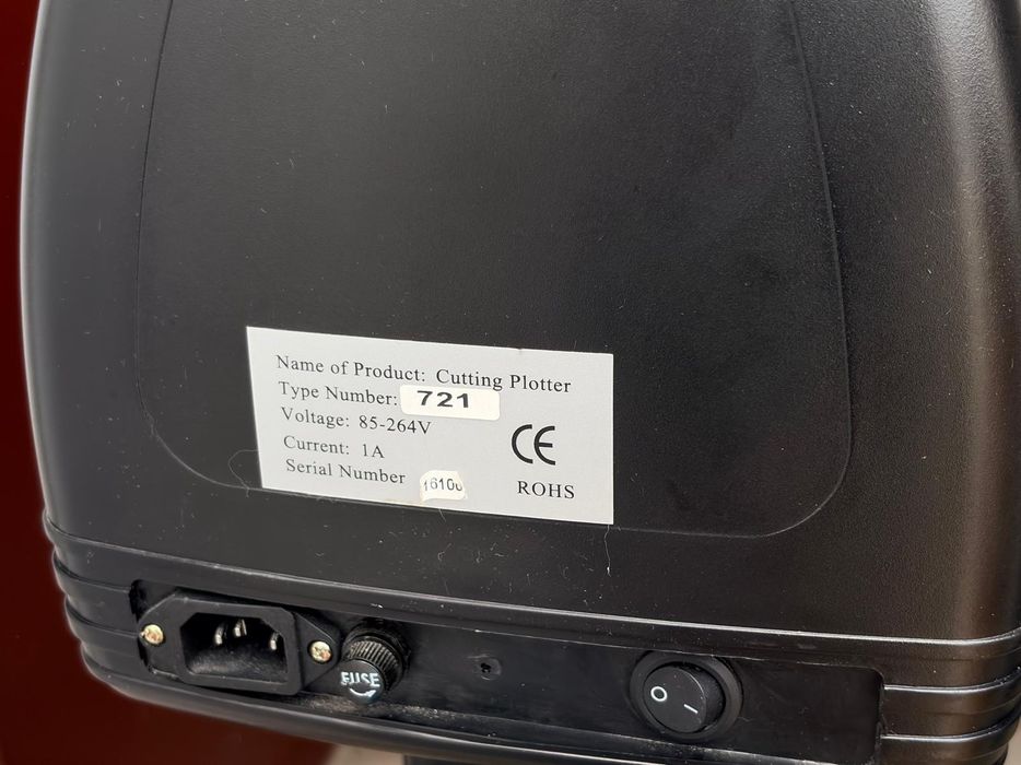 plotter de recorte (vinyl cutter).