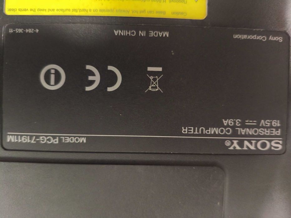 Sony Vaio PCG-71911M avariado
