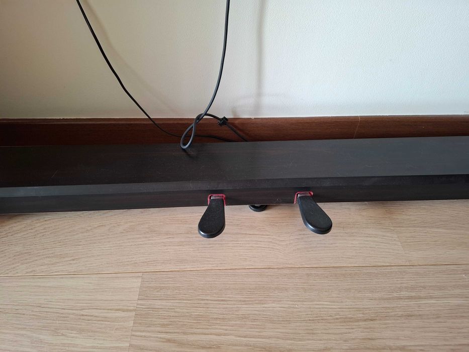 Piano Roland HP 1300e