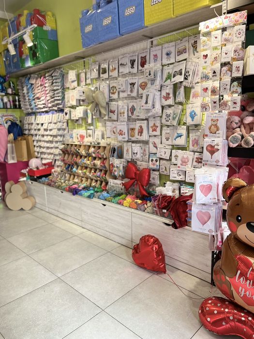 Продаж готового бізнесу — магазин подарунків та повітряних кульок