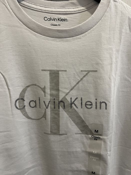 Футболка жіноча Calvin Klein оригінал сіро-біла 100% бавовна