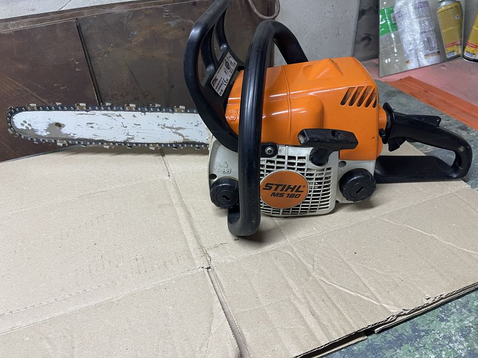 Продам бензопилу Stihl ms180
