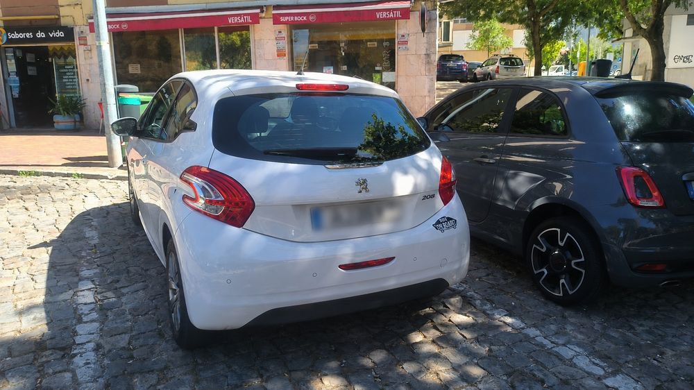 Automóvel Peugeot 208