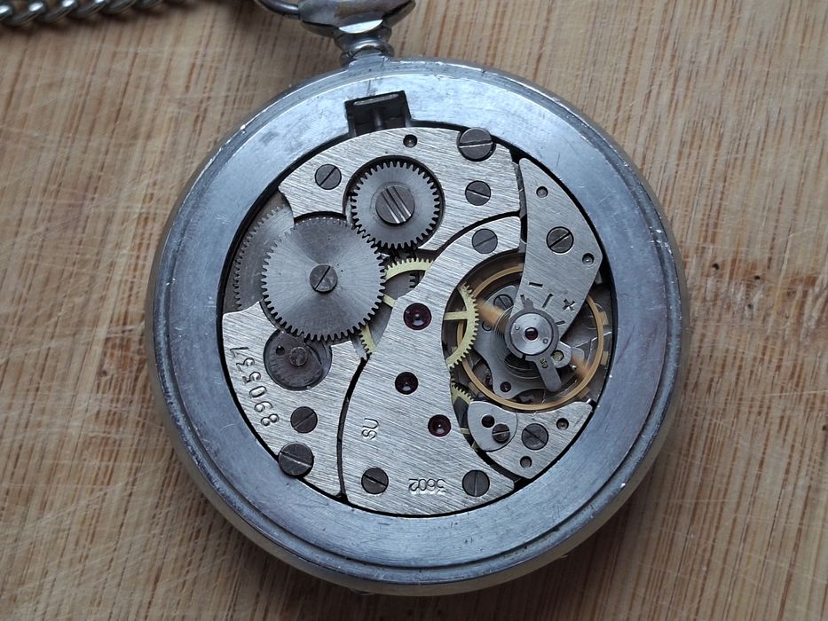 Zegarek kieszonkowy Molnija Molnia z dewizką.