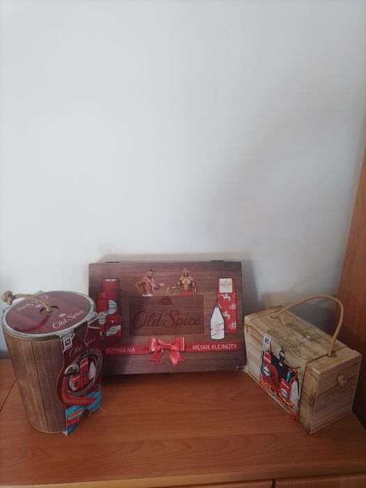 Zestaw prezentowy Old Spice kolekcjonerski 3 drewniane skrzynki beczka