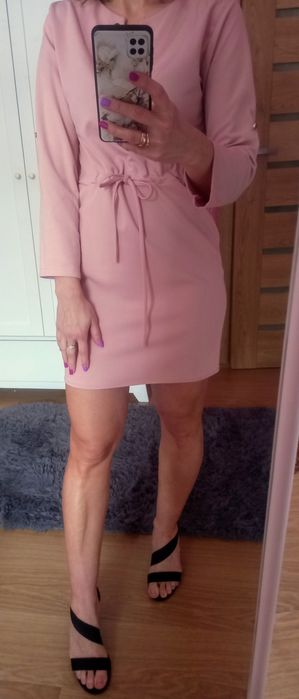 Sukienka pudrowy róż