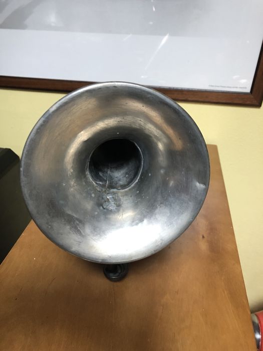 Gramofone. Som. Cilindro. Rolo cera.