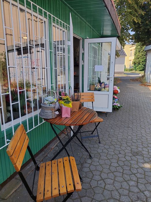 Sprzedam kwiaciarnie z magazynem