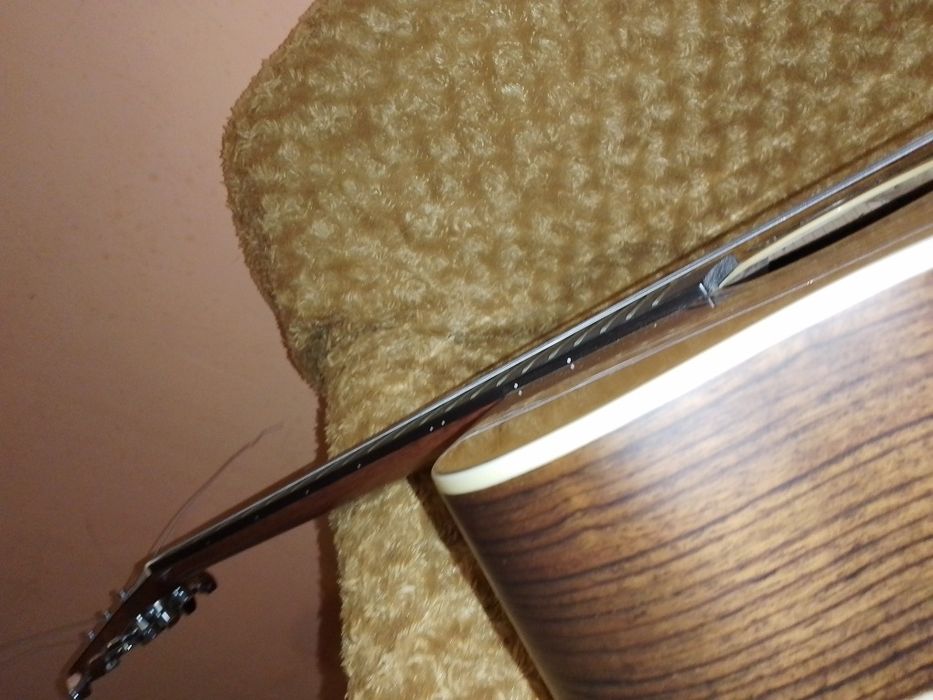 Акустическая гитара Alvarez