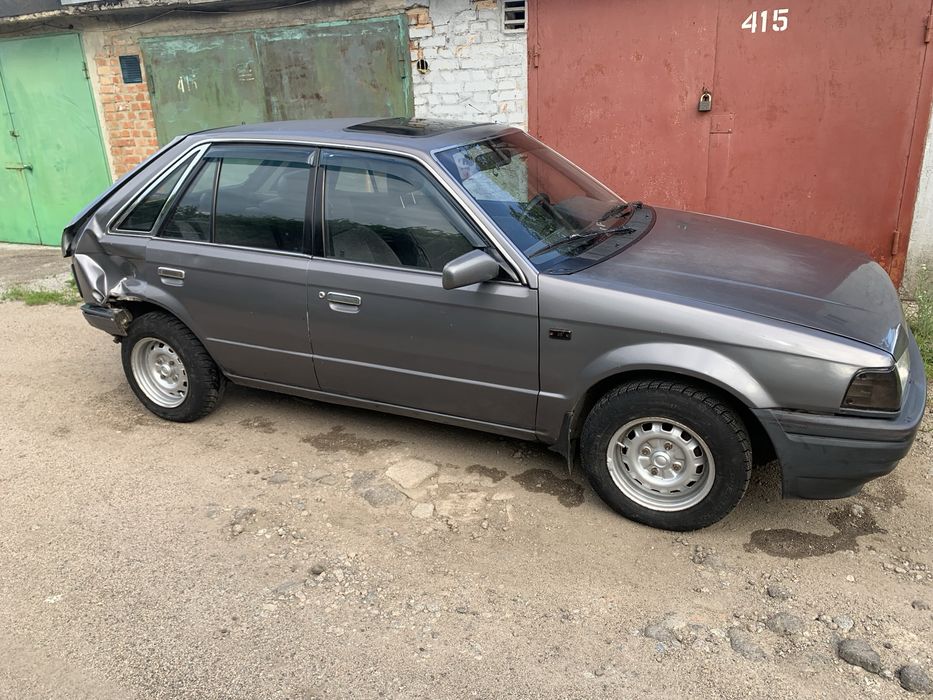 Продам автомобіль MAZDA 323 df