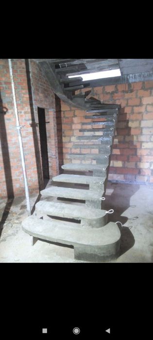 Бетонні сходи будь-якої складності