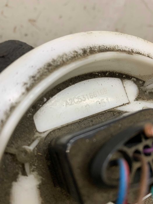 VW Volkswagen Golf V Plus Audi A4 A3 Pompa Paliwa