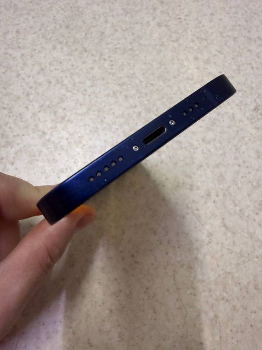 iPhone 12 128 заблокированный iCloud
