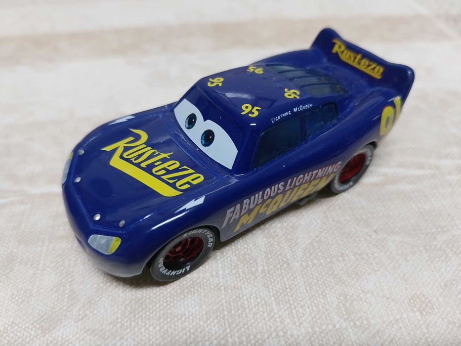 Cars / Disney / Pixar – FABULOUS LIGHTNING MCQUEEN #95