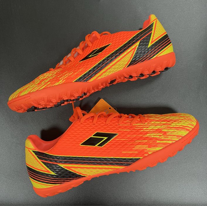 Розпродаж Сороконожки, футзалки, бампы, футбольная обувь, взутття