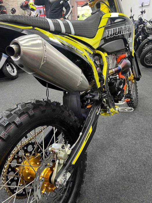 Мотоцикл Zuumav S8 Full Pro (S8-KE300)