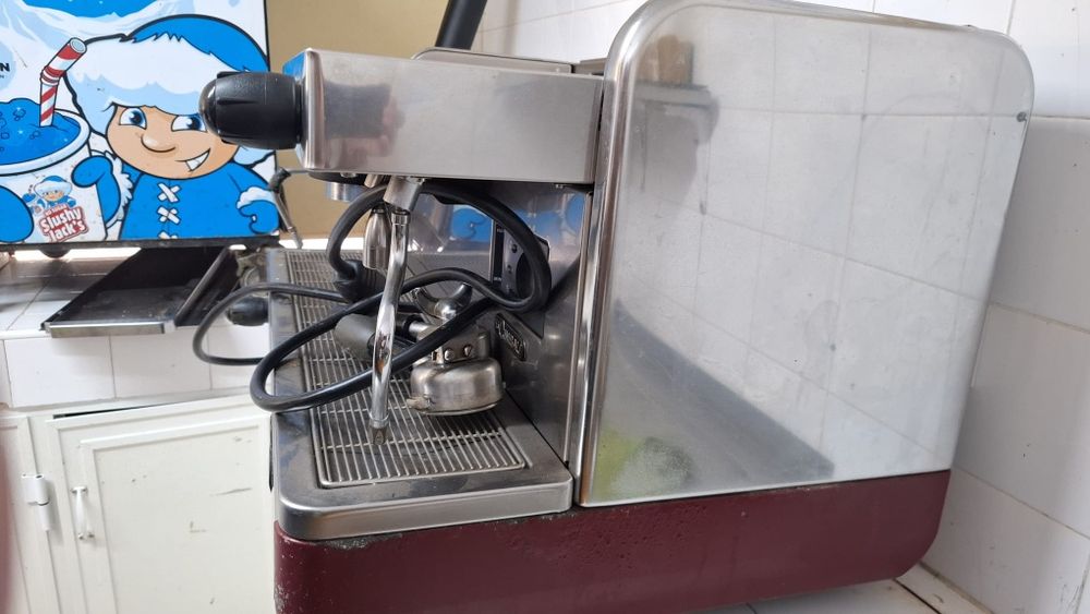 Máquina café comercial La Cimbali M22 Plus