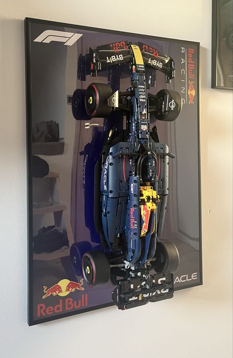 Ramka ekspozycyjna do LEGO Technic Red Bull F1 42206 | Plakat 50x70