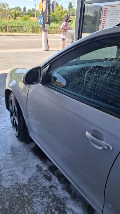 Volkswagen Golf VI 1.6 TDI, механічна КПП