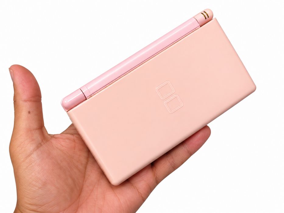 Nintedo DS com 100 jogos de oferta