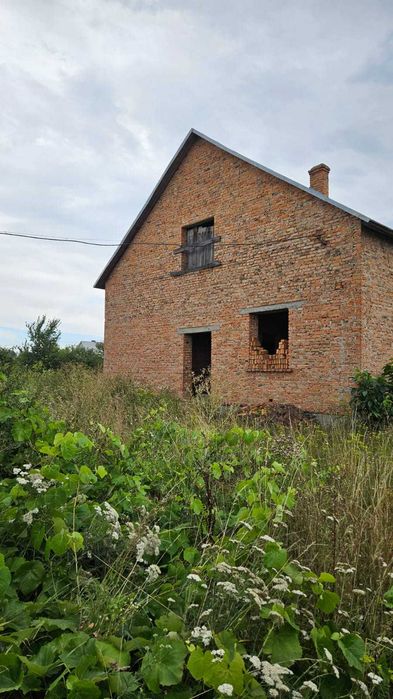 незавершений будинок та земельна ділянка 19,9 сот., с. Старий Добротвір