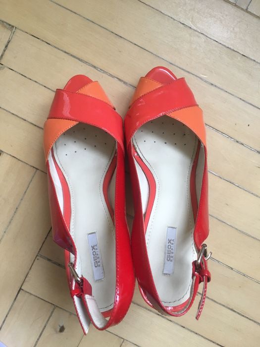 Босоніжки Geox 38 розмір