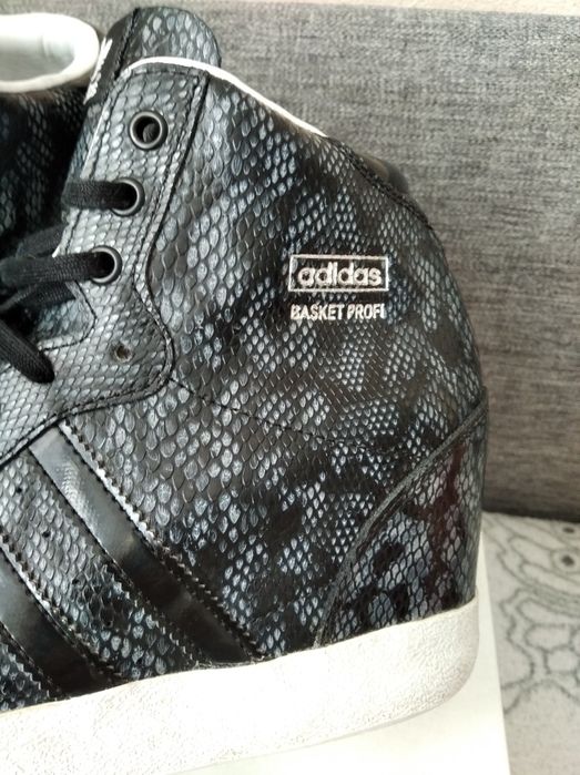 Сникерсы кроссовки Адидас