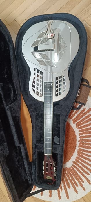 Paramount Tricone 1933