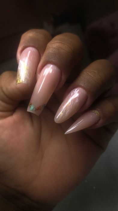 Unhas simples/ gelinho/ alongadas/ pé/ decoradas