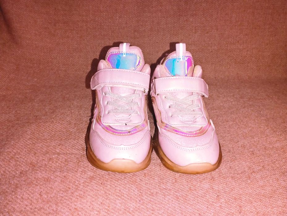 Кроссовки Clibee. Румуния. Размер 30, стелька 19 см