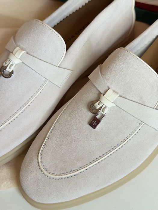 Лофери Loro Piana розмір 39