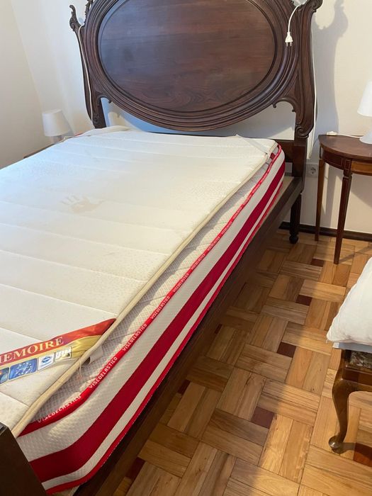 Cama casal sem o colchao